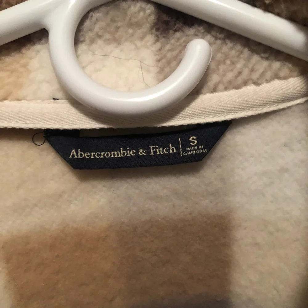 Abercrombie Pullover - Picture 2 of 3